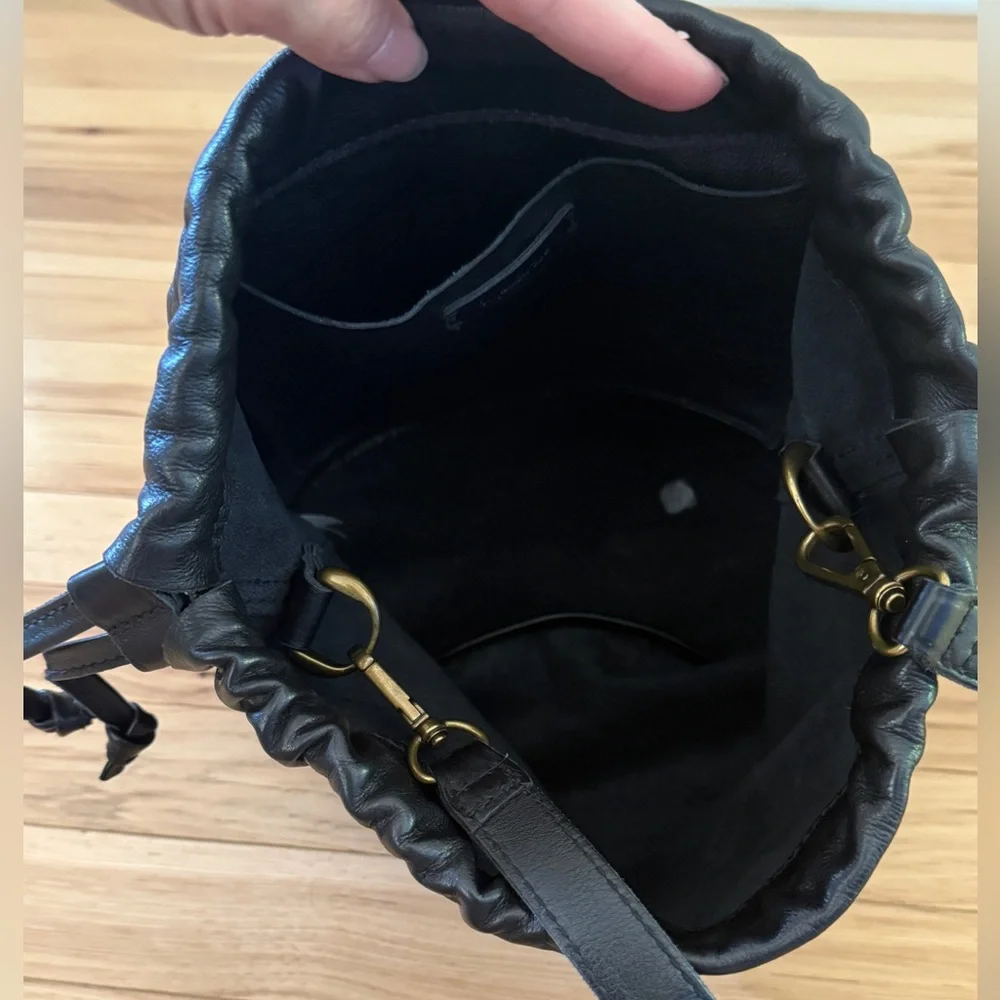 NEW Madewell Black Bucket Bag - Picture 9 of 12